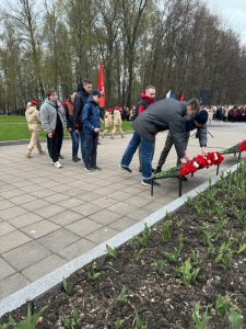 Торжественная церемония возложения цветов к Мемориалу защитникам Ленинграда