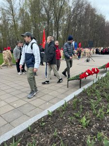 Торжественная церемония возложения цветов к Мемориалу защитникам Ленинграда