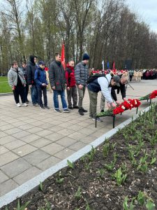 Торжественная церемония возложения цветов к Мемориалу защитникам Ленинграда