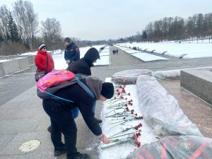 Студенты приняли участие в акции «Блокадная парта».