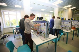 Абитуриенту