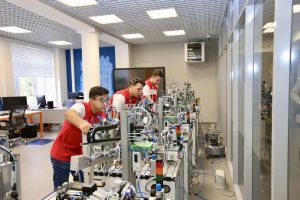 Специальности и профессии