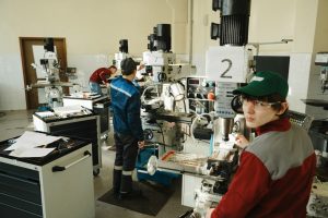 15.01.38 Оператор-наладчик металлообрабатывающих станков