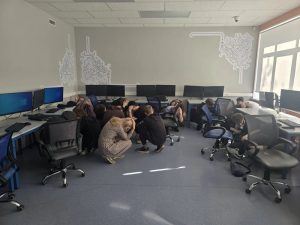 В СПб ГБ ПОУ "Малоохтинский колледж" были проведены учения в рамках Всероссийского учения по отработке комплексного сценария "Действия работников, обучающихся, сотрудников охраны образовательных организаций, а также сотрудников оперативных служб на объектах (территориях) при совершении (угрозе совершения) террористических актов, в том числе с применением беспилотных летательных аппаратов" 
