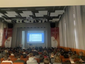 «Специальная военная операция. Экспонаты и артефакты зоны СВО» и патриотический диалог с Бойцами Добровольческого отряда «ОПЛОТ».