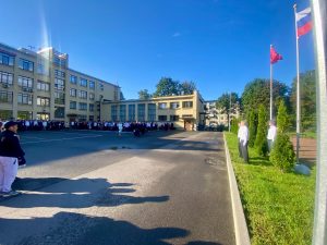1 сентября в СПБ ГБ ПОУ «Малоохтинский колледж» стартовало с торжественной линейки.